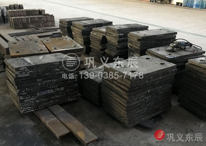 鄂破機顎板 鄂破機顎板